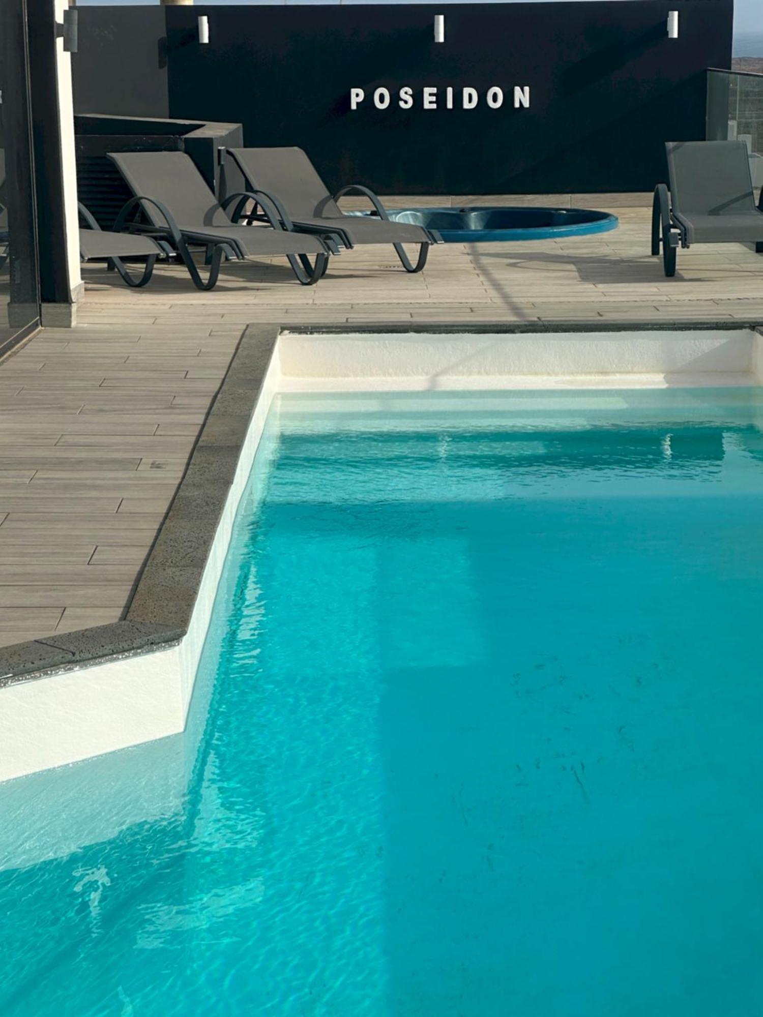 Villa Poseidon Corralejo With Private Heated Pool, Sauna And Stunning Volcano Views By Amazzzing Travel Exterior foto